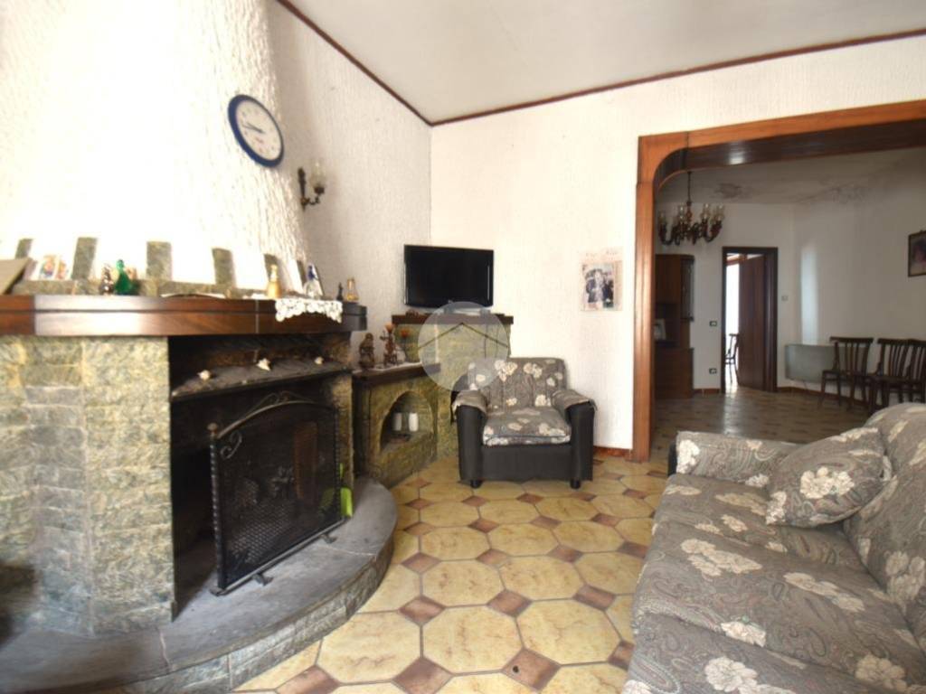 Appartamento a Prignano cilento in Corso Umberto I, 1 - Foto 2