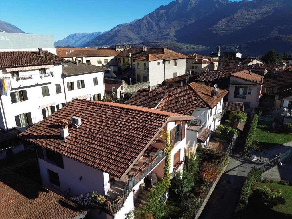 Villa a Gravedona ed uniti in Via Cossoni - Foto 4