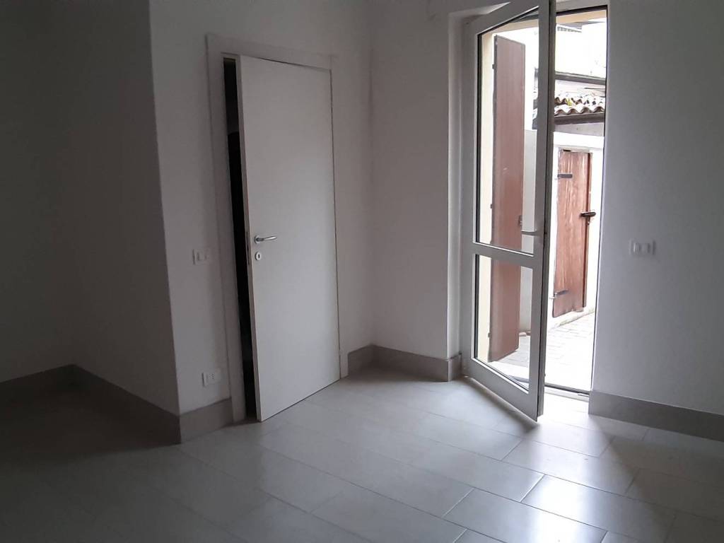 Appartamento a Verona in Via Tombetta - Foto 5