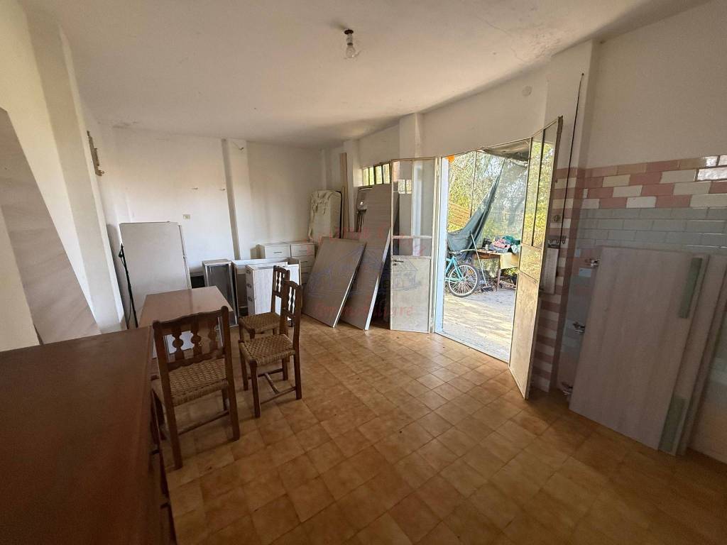 Rustico / casale a Asti in Frazione Quarto Inferiore - Foto 4