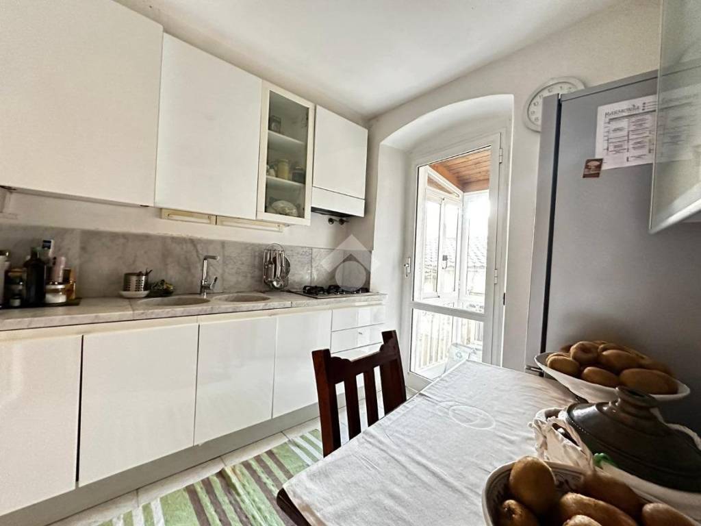 Appartamento a Sarzana in Via Mazzini, 28 - Foto 2