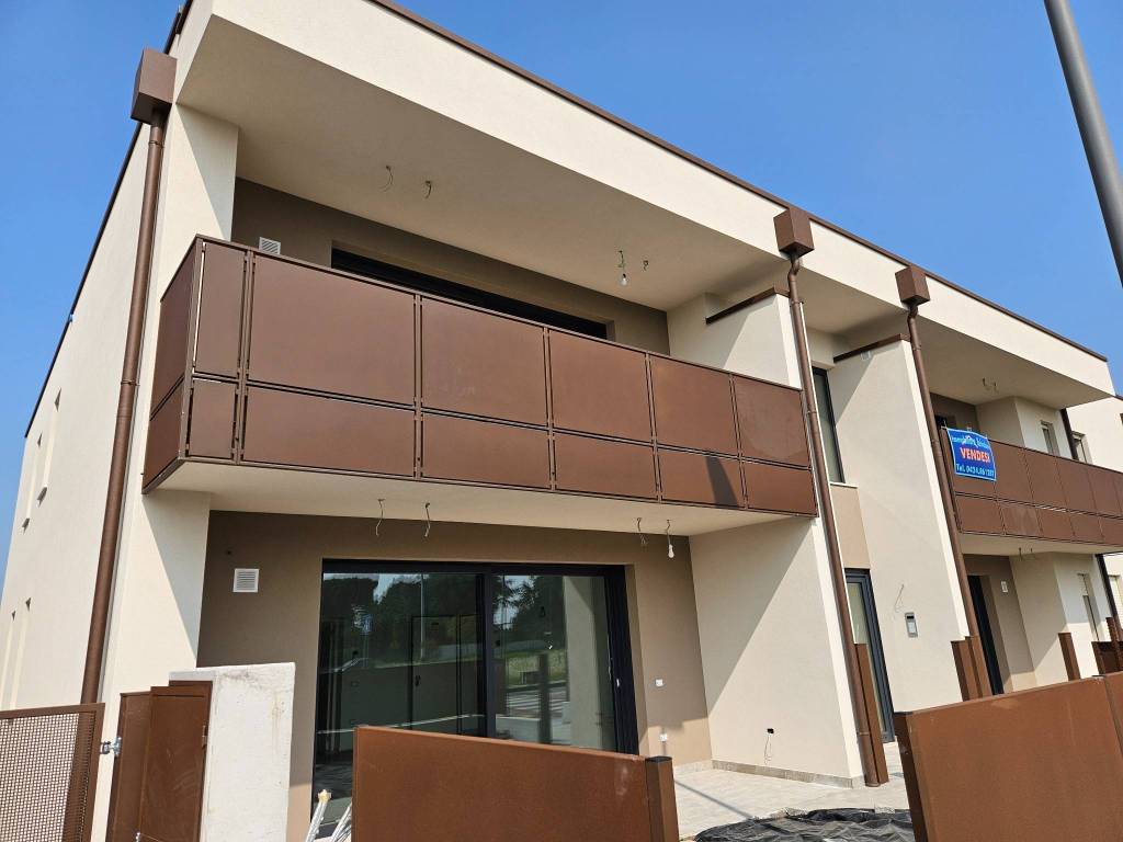 Appartamento a Tezze sul brenta in Via Col Moschin - Foto 3