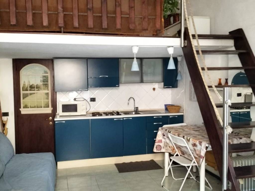 Appartamento a Imperia in Via Felice Cascione, 137 - Foto 2