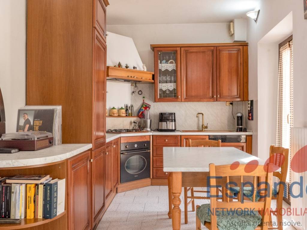 Casa indipendente a Castiglione dei pepoli in via della piazza, 7 - Foto 4