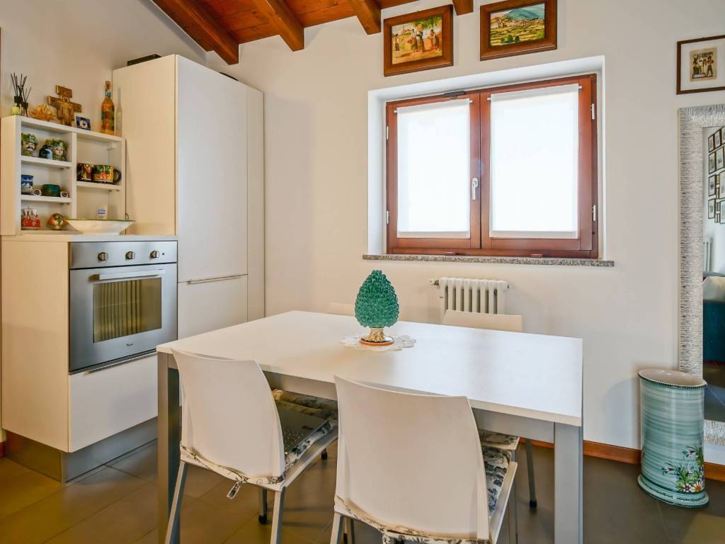 Appartamento a Castello di brianza in Via dei Cacciatori, 23 - Foto 5