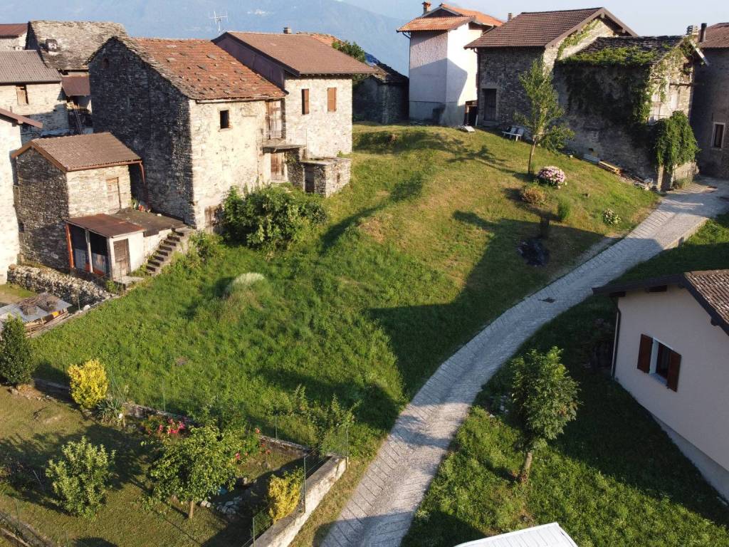 Rustico / casale a Peglio in Strada del Castello, 41 - Foto 2