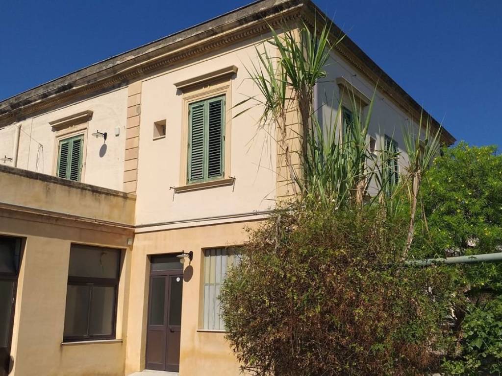 Rustico / casale a Messina in Via R.Margherita , 27 - Foto 2