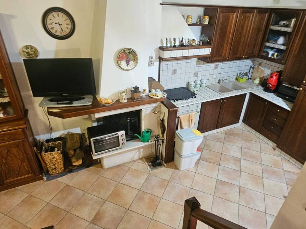 Casa indipendente a Alfedena in Via Giuseppe De Amicis, 60 - Foto 3