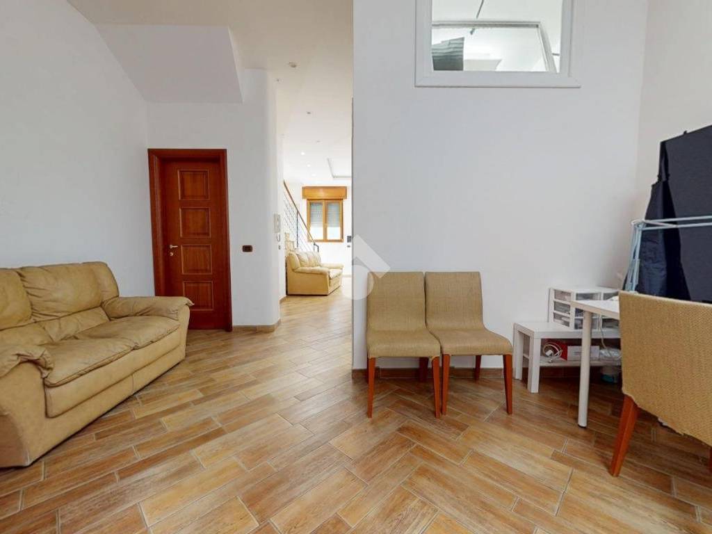 Appartamento a Francavilla fontana in Via Giosuè Carducci - Foto 5