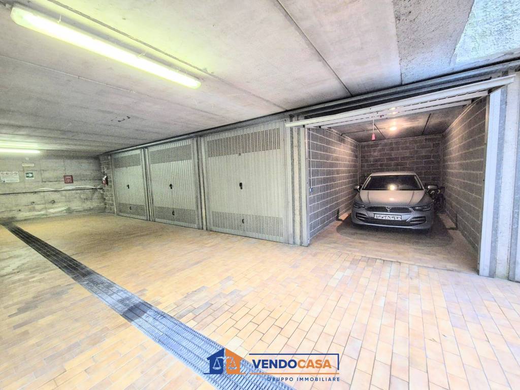 Box / garage a Finale ligure in Via Cesare Abba - Foto 2