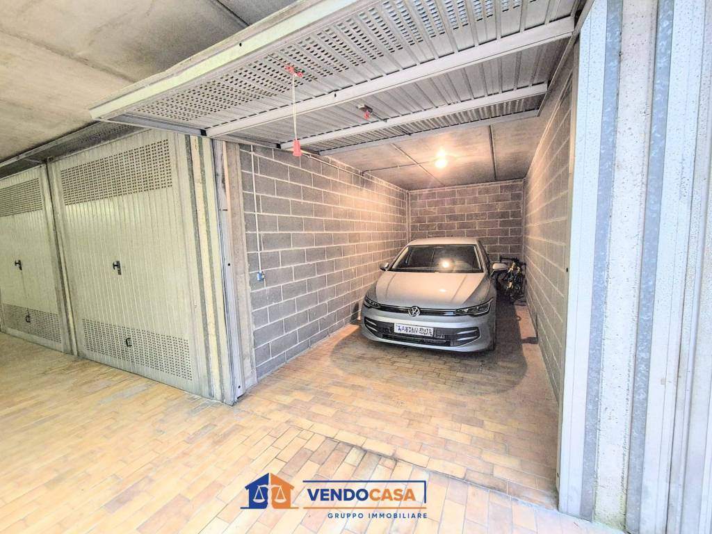 Box / garage a Finale ligure in Via Cesare Abba - Foto 4
