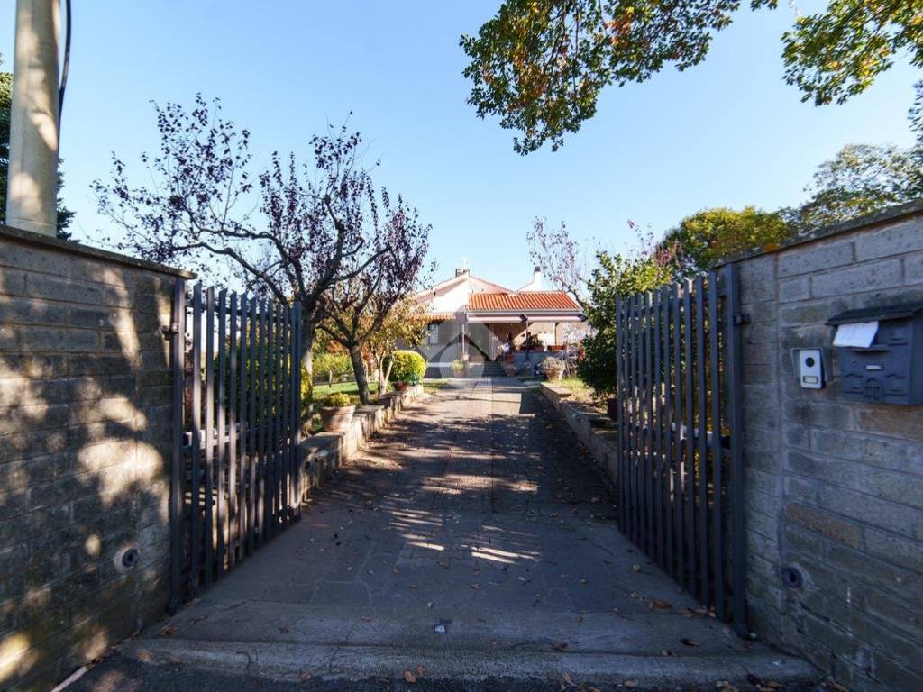 Villa a Viterbo in Strada costa volpara - Foto 4