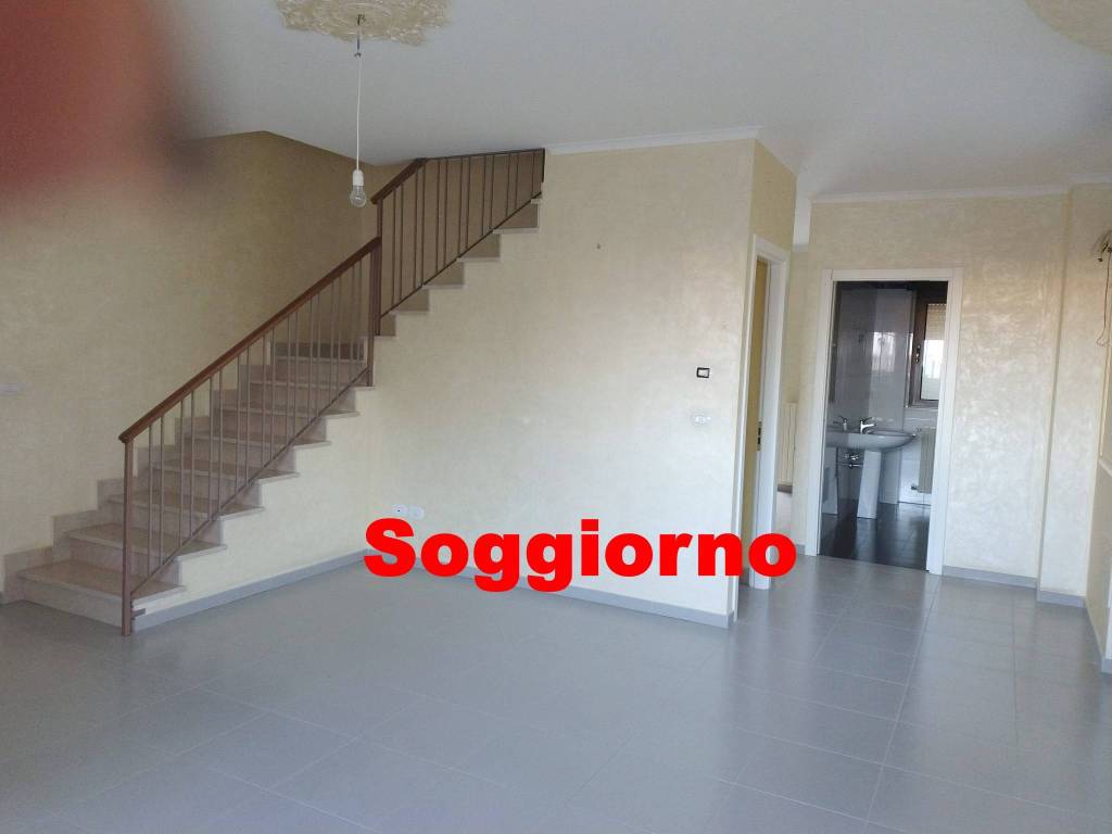 Villa a Manfredonia in Via Mario Valente, 4 - Foto 4