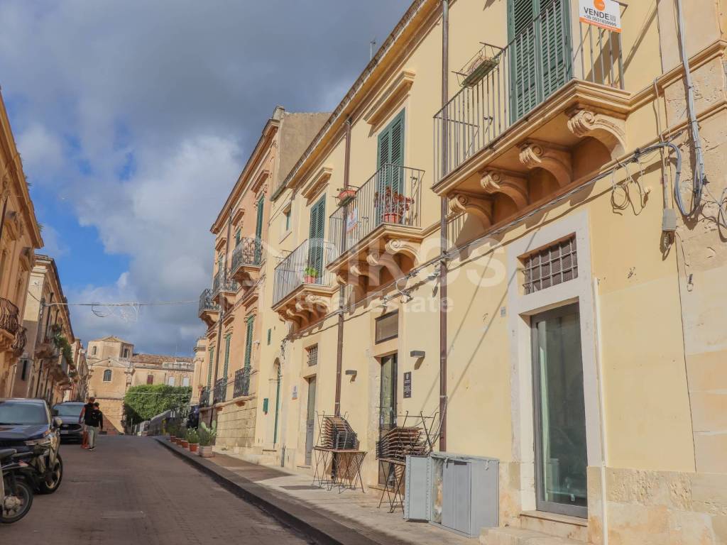 Palazzo / stabile a Noto in Via Silvio Spaventa, 14 - Foto 3