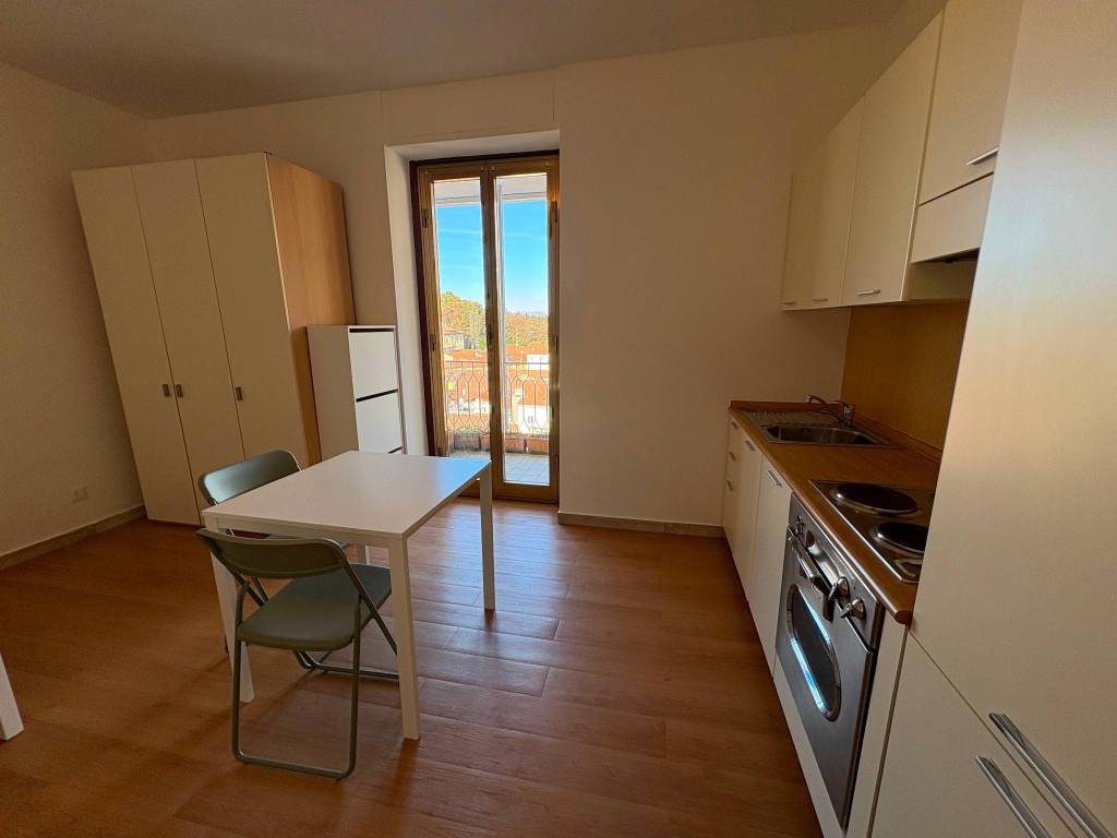 Appartamento a Somma lombardo in Via Giuseppe Mazzini, 2 - Foto 4