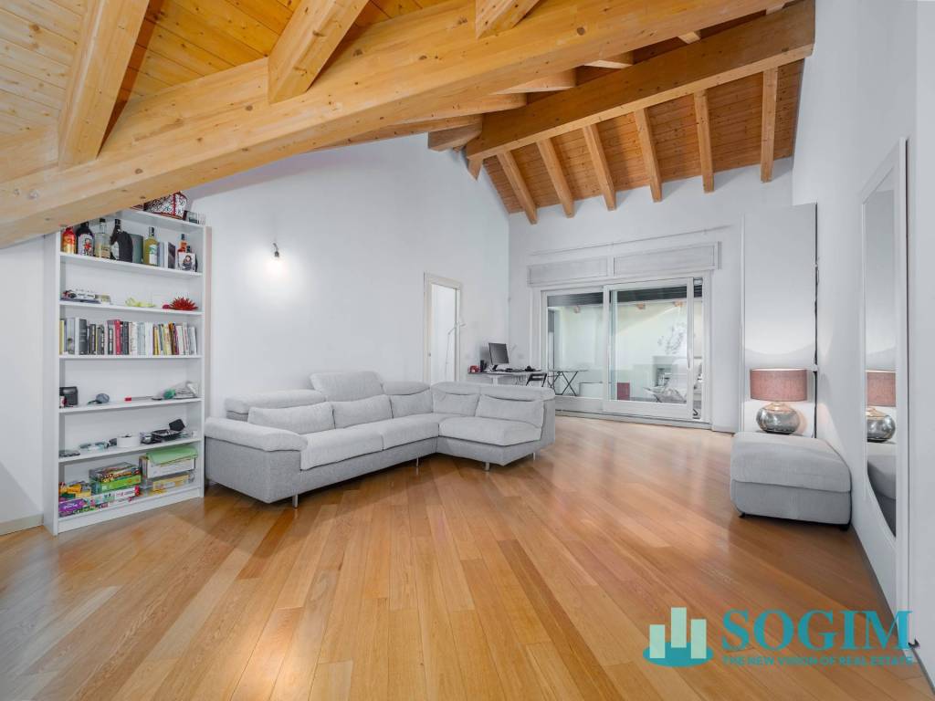 Appartamento a Como in Via Giosuè Carducci, 5 - Foto 4