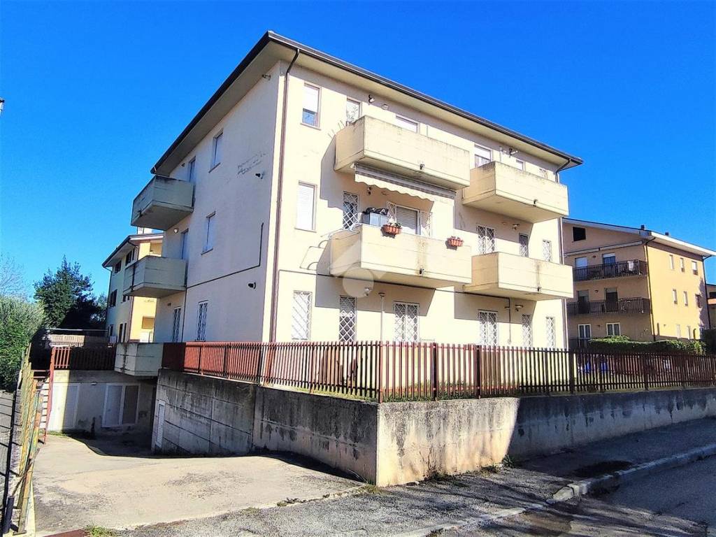 Appartamento a Perugia in VIA MARISTELLA, 40 - Foto 2