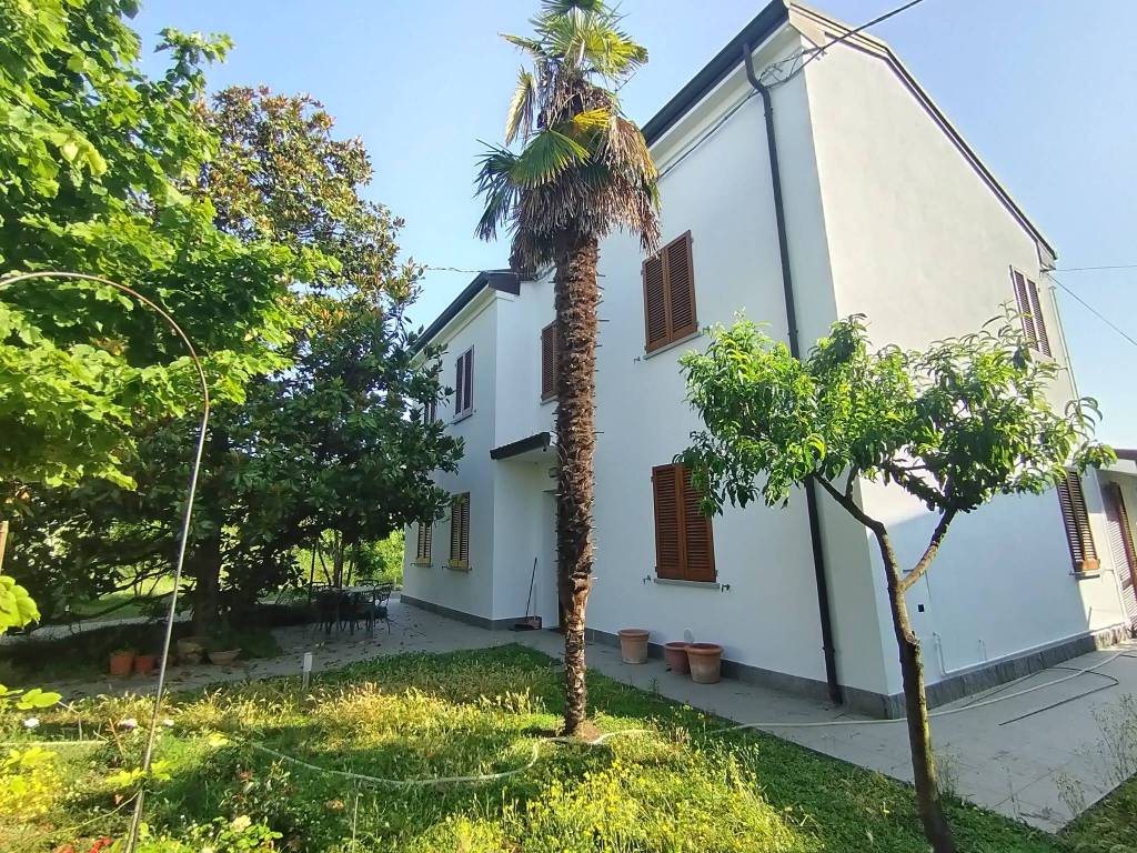 Villa a Alfonsine in Via Divisione Cremona - Foto 4