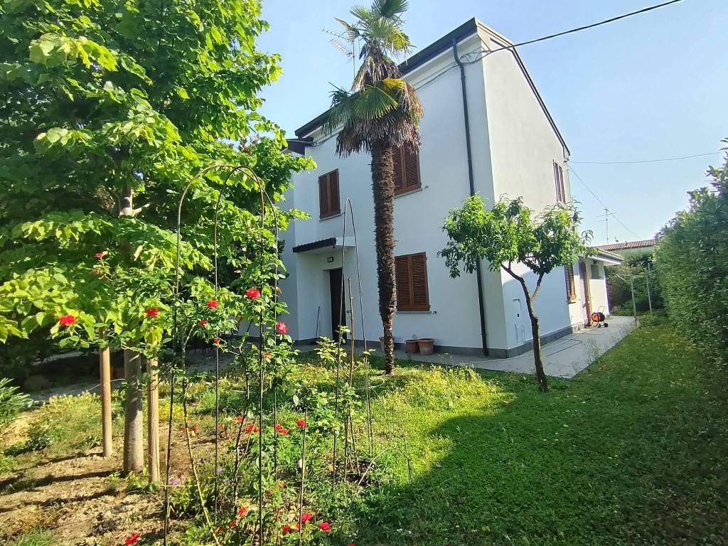 Villa a Alfonsine in Via Divisione Cremona - Foto 5