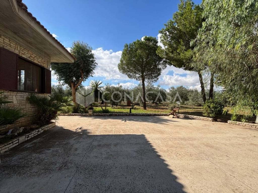 Villa a Andria in Contrada Coda di Volpe - Foto 5