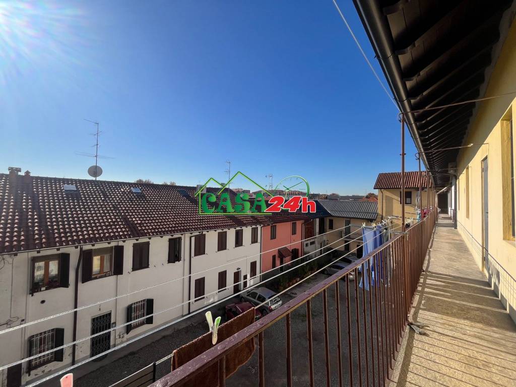 Appartamento a Saronno in Via Varese, 56 - Foto 2