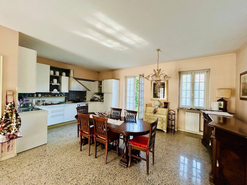 Villa a Villafranca di verona in Via Solferino - Foto 5
