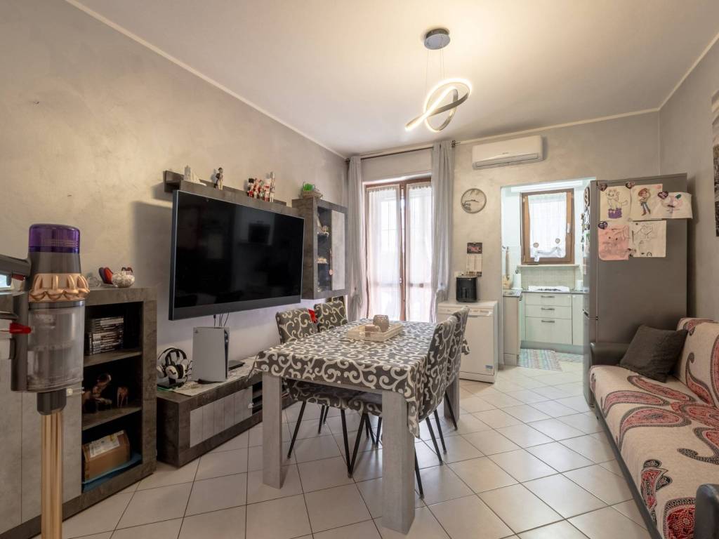 Appartamento a Leinì in Via Carlo Gremo - Foto 2