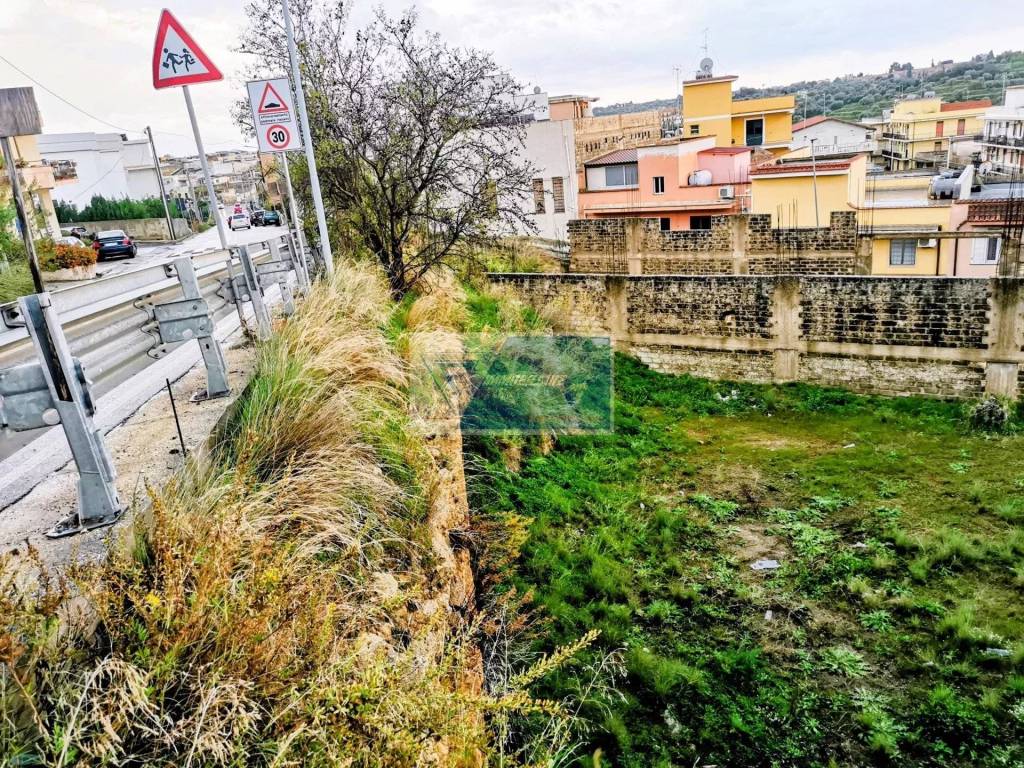 Terreno a Noto in Via Italo Svevo - Foto 5