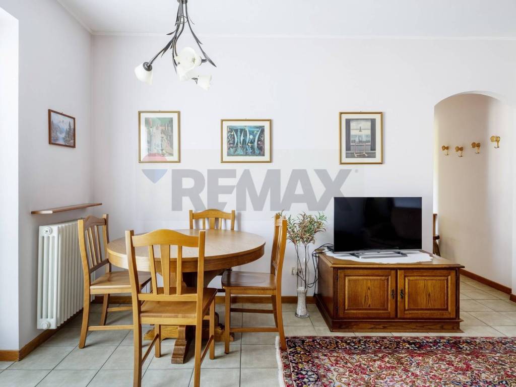 Appartamento a Verbania in Via Rosa Franzi - Foto 4