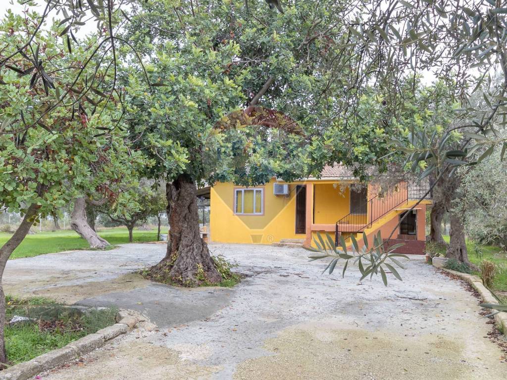 Casa indipendente a Chiaramonte gulfi in C.da Dicchiara - Foto 2