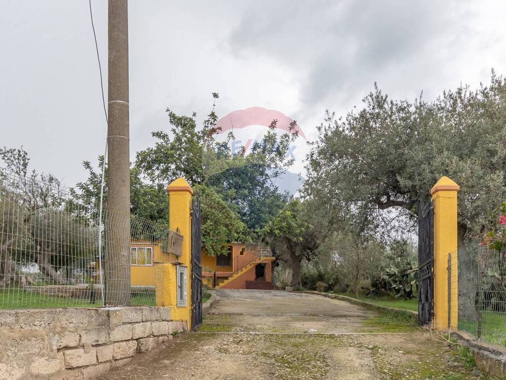 Casa indipendente a Chiaramonte gulfi in C.da Dicchiara - Foto 3