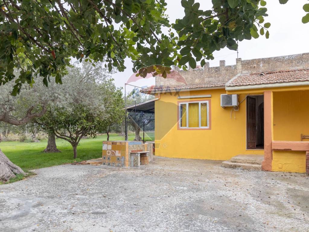 Casa indipendente a Chiaramonte gulfi in C.da Dicchiara - Foto 4