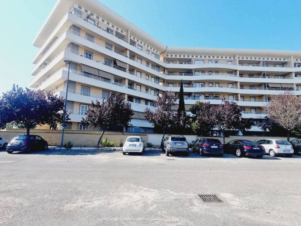 Appartamento a Aprilia in VIA EDUARDO DE FILIPPO, 14 - Foto 3