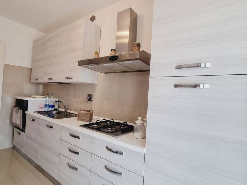 Appartamento a Aprilia in VIA EDUARDO DE FILIPPO, 14 - Foto 5