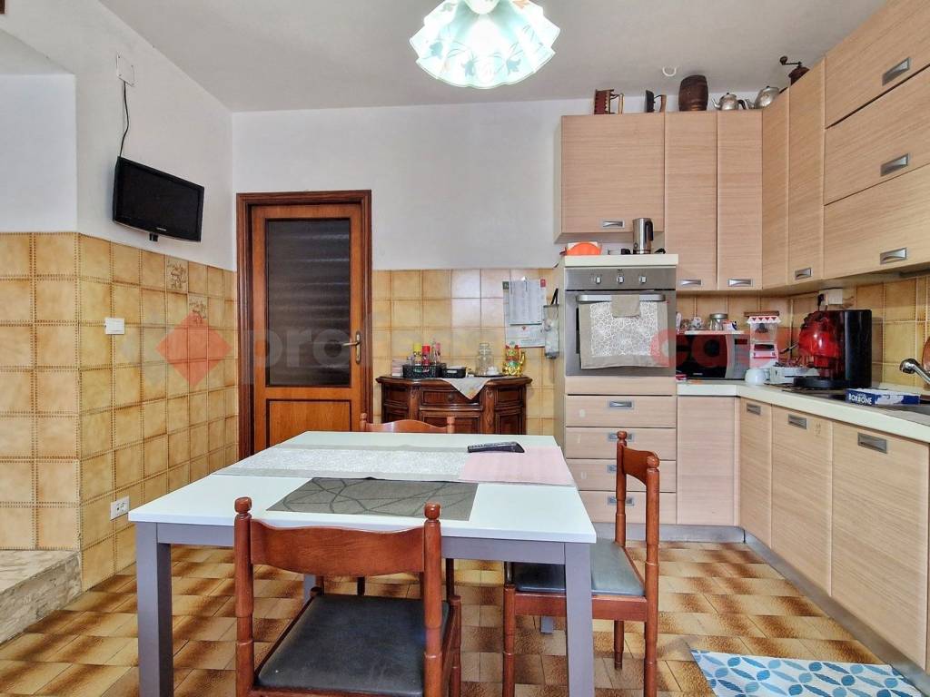 Casa indipendente a Scoppito in Via Amiternum, 37 - Foto 4
