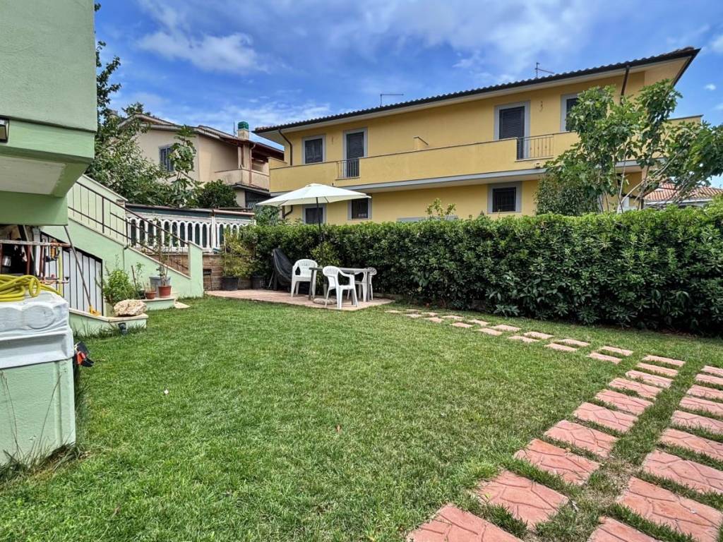 Villa a Cerveteri in Via Arcangelo Corelli, 42 - Foto 3