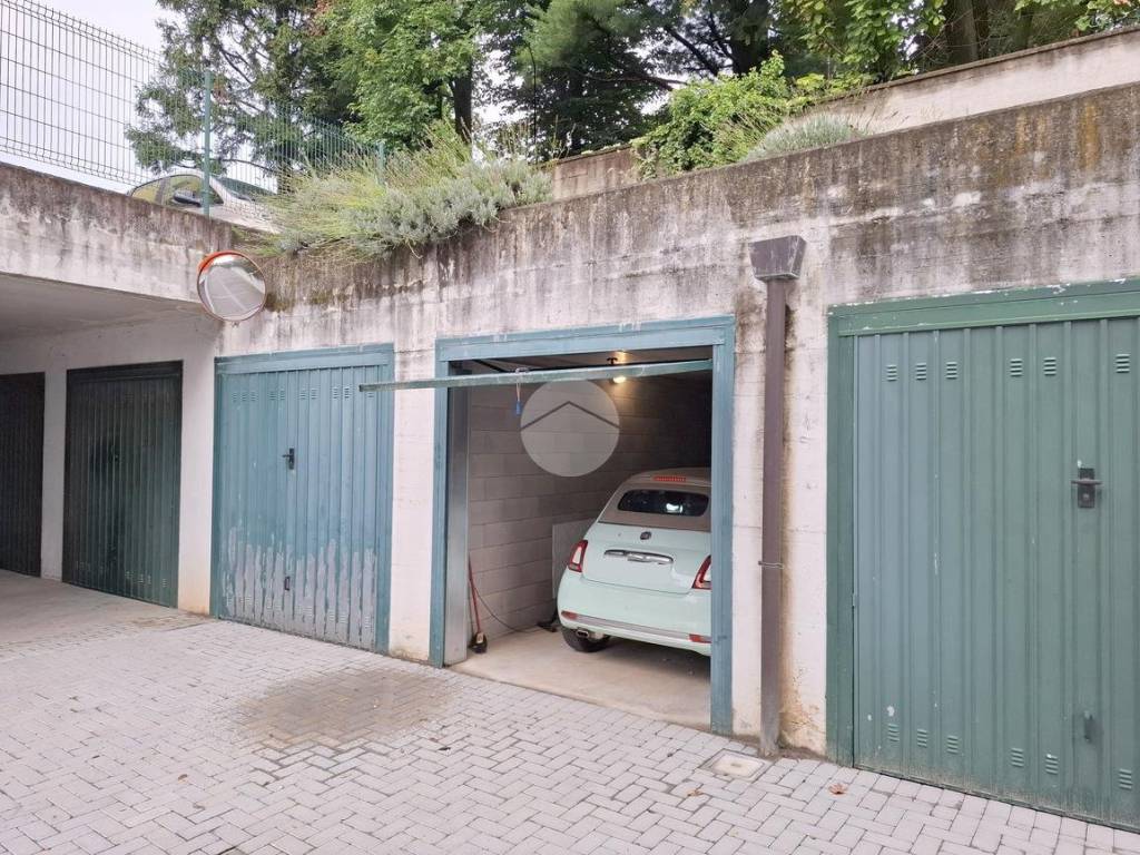 Box / garage a Gallarate in Via Monterosso, 22 - Foto 2