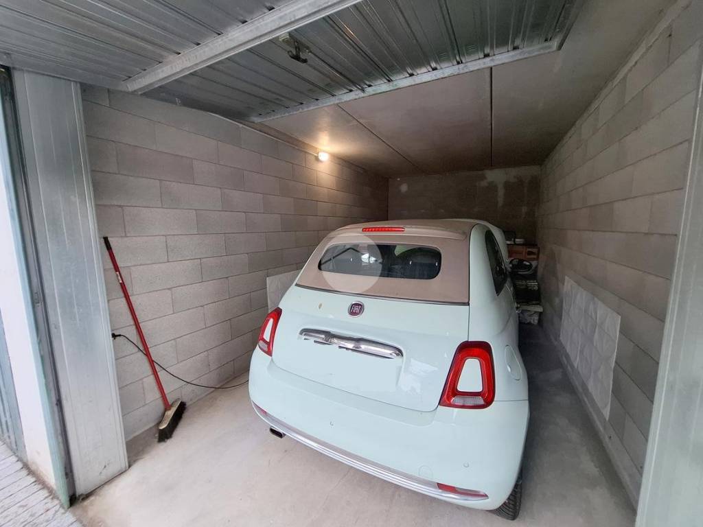Box / garage a Gallarate in Via Monterosso, 22 - Foto 5
