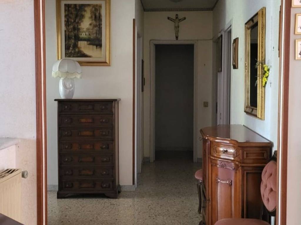 Appartamento a Cisterna di latina in Piazza Ugo La Malfa - Foto 2