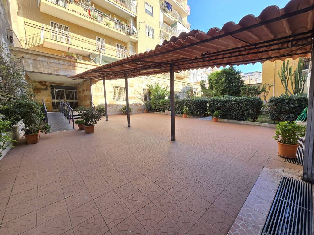 Appartamento a Torre annunziata in Corso Umberto I, 93 - Foto 4