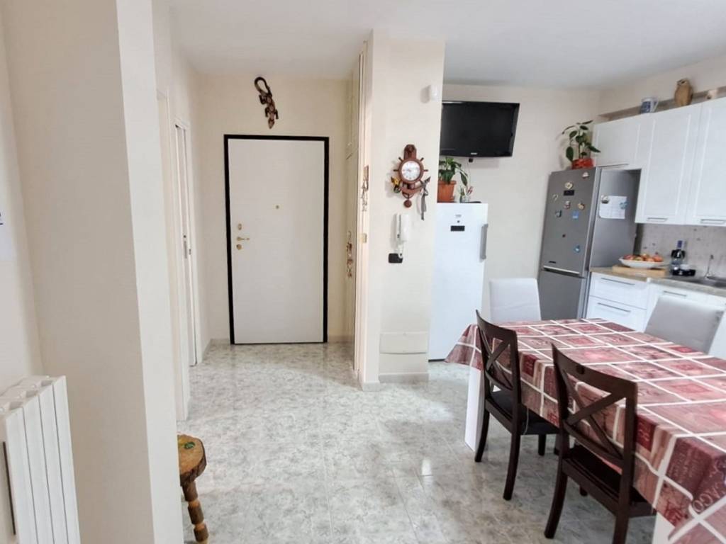 Appartamento a Adelfia in Via Vincenzo Gioberti, 3 - Foto 2