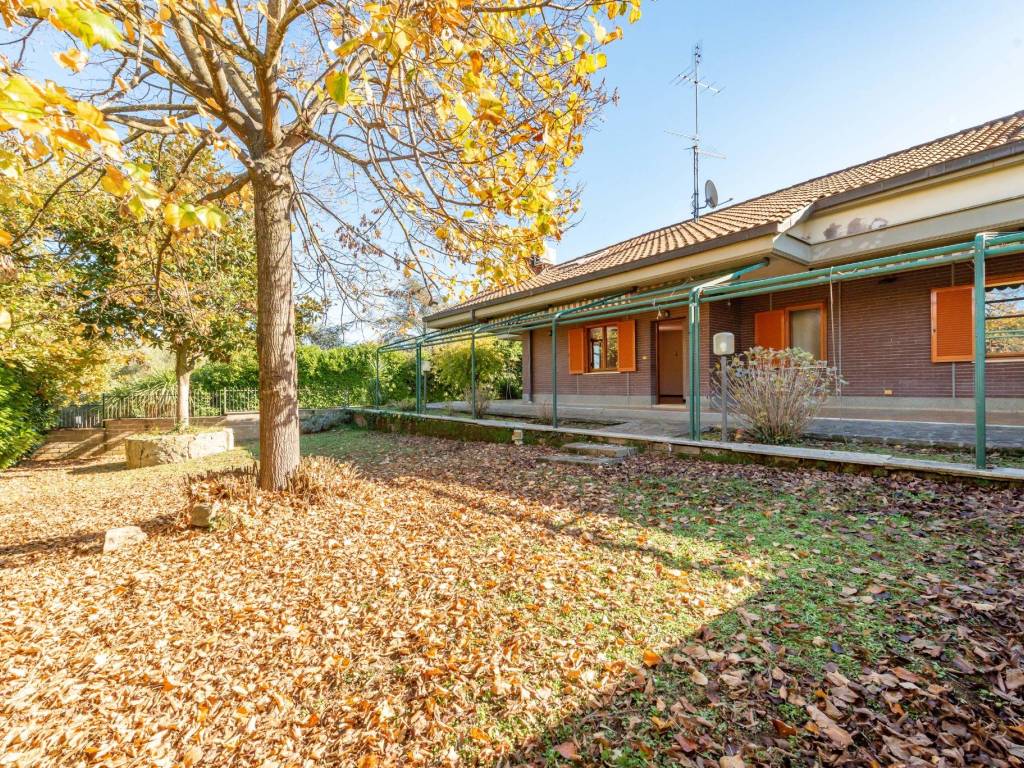 Villa a Grottaferrata in Viale Vittorio Veneto - Foto 3