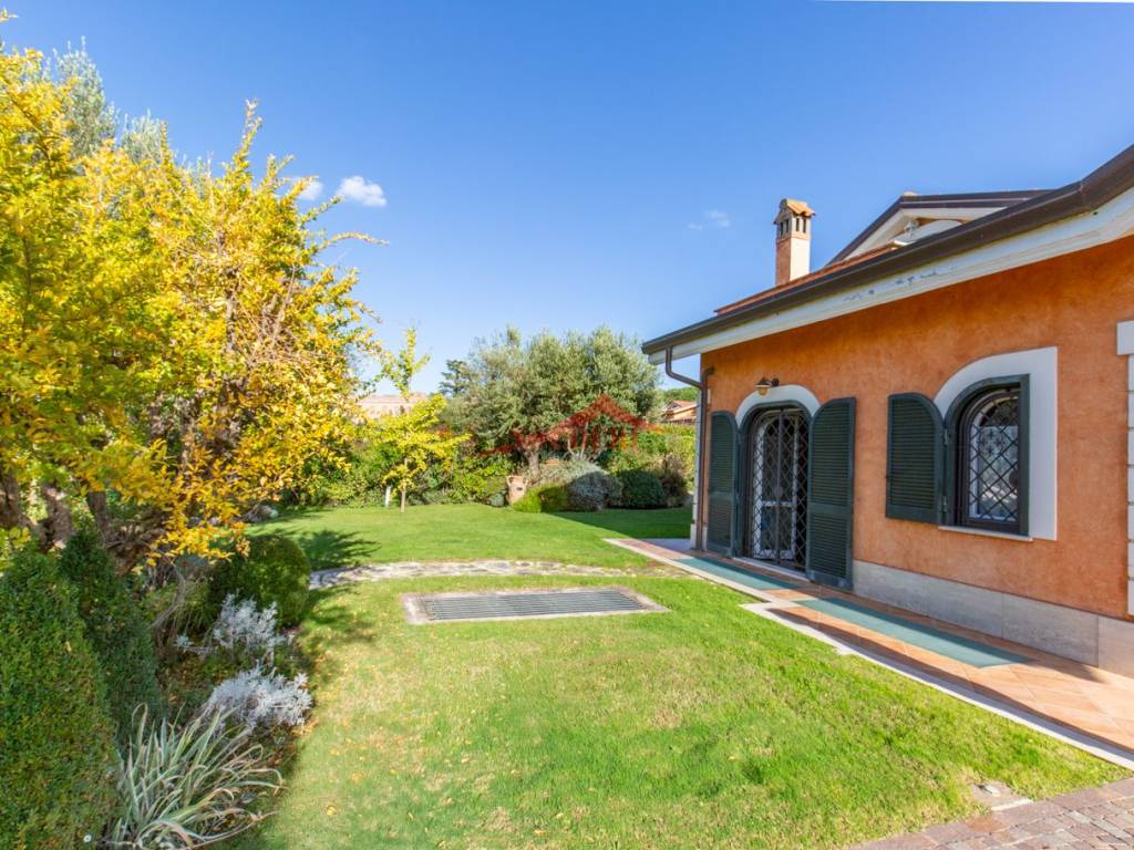 Villa a Grottaferrata in Via Padre Antonio Rocchi - Foto 2
