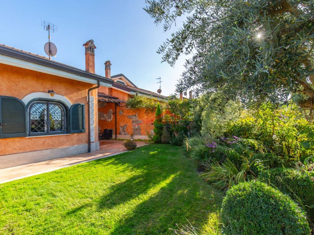 Villa a Grottaferrata in Via Padre Antonio Rocchi - Foto 5