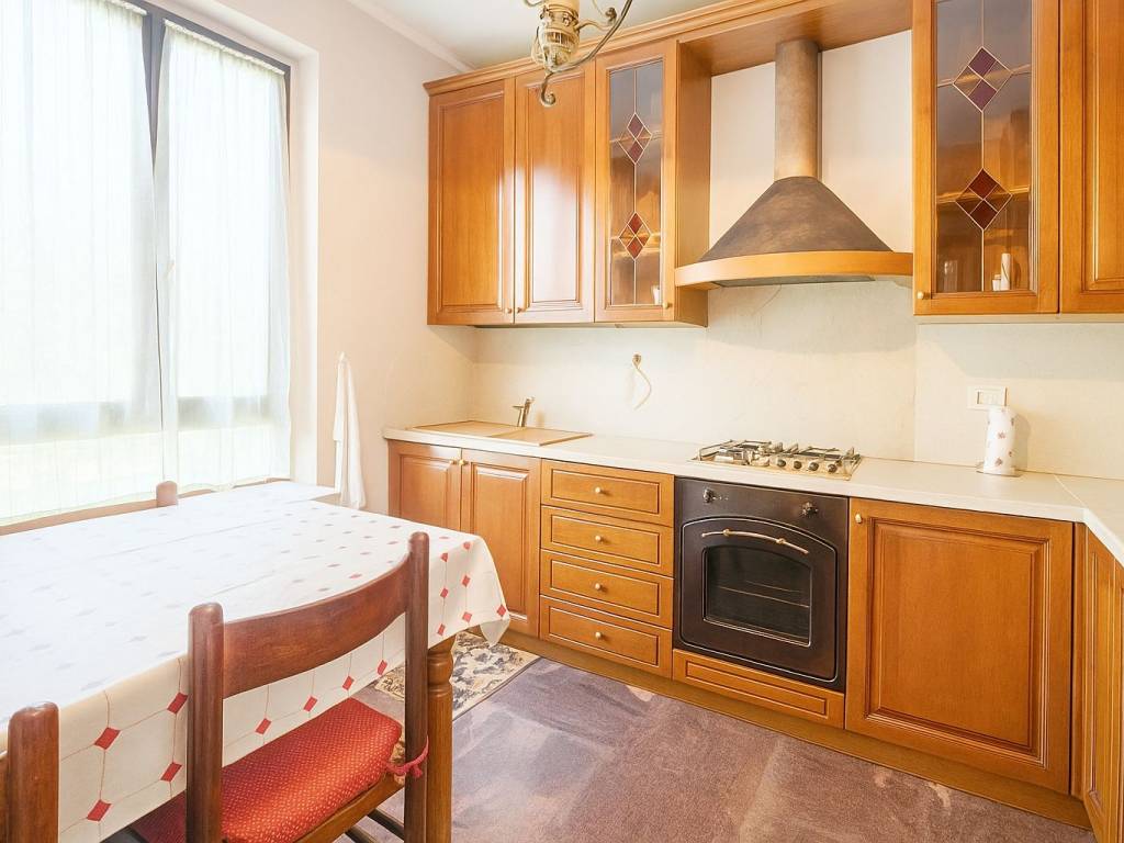 Villa a Rezzato in Via Padre Turati, 49 - Foto 3