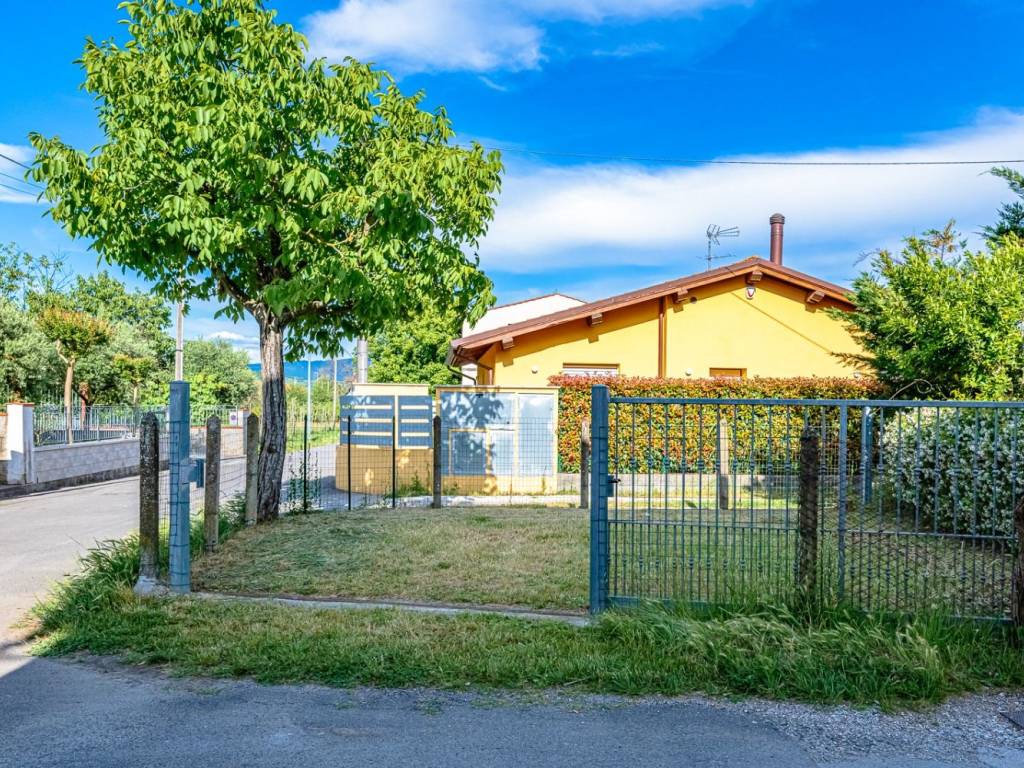 Villa a Buggiano in Via Ficocchio - Foto 3