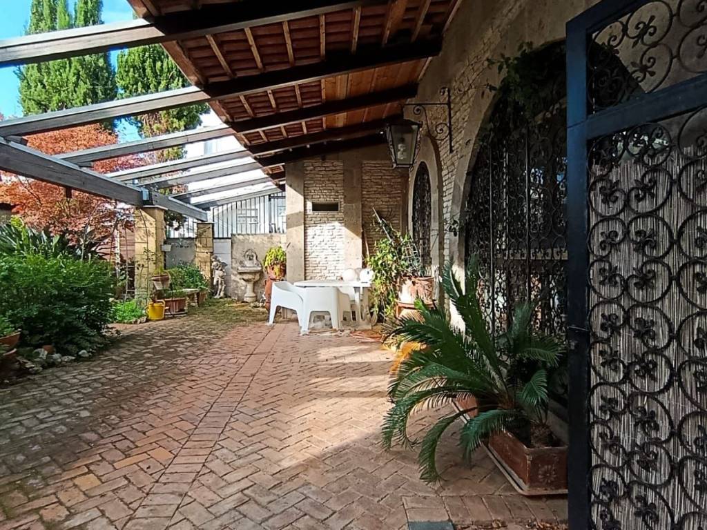 Villa a Minturno in Via Guglielmo Capolino, 8 - Foto 2