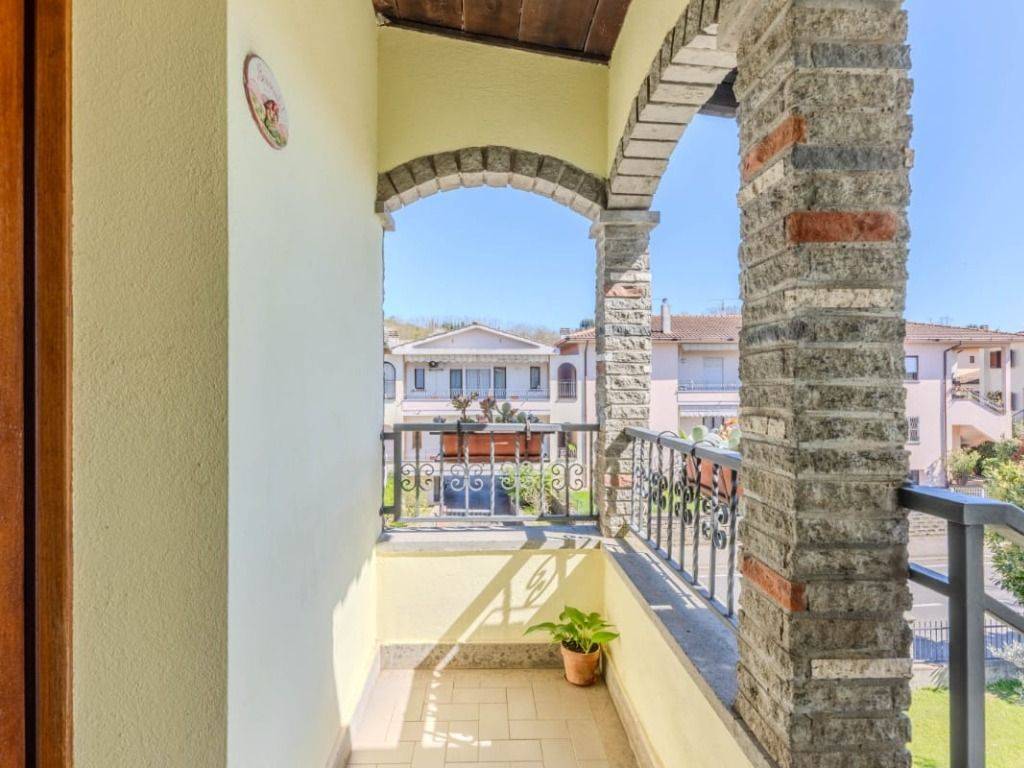 Appartamento a Capodimonte in Via San Sebastiano, 21 - Foto 4