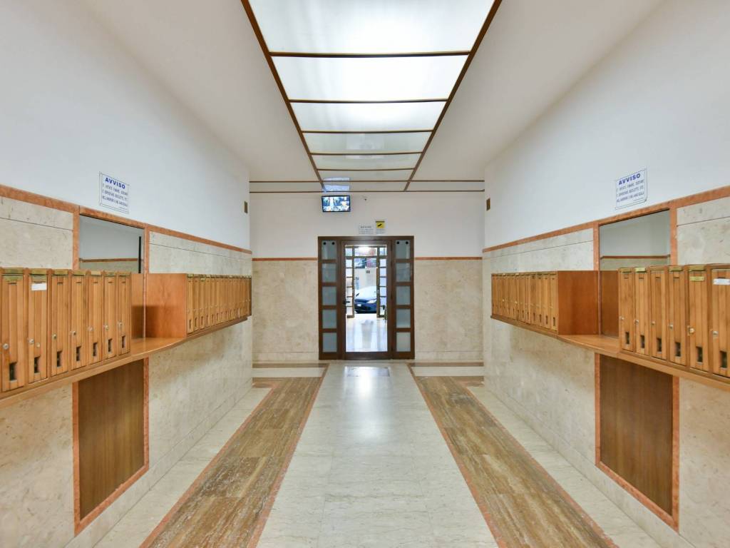 Appartamento a Battipaglia in Piazza Farina, 12 - Foto 2