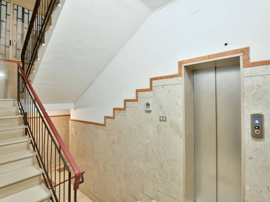 Appartamento a Battipaglia in Piazza Farina, 12 - Foto 3